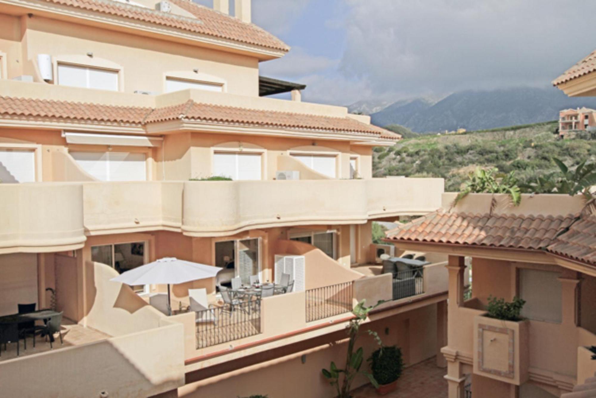 Aloha Hill Club Lluxury 5 Star Golf Near Puerto Banus And * Marbellac